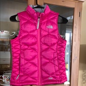 Girls north face down vest size small 7/8